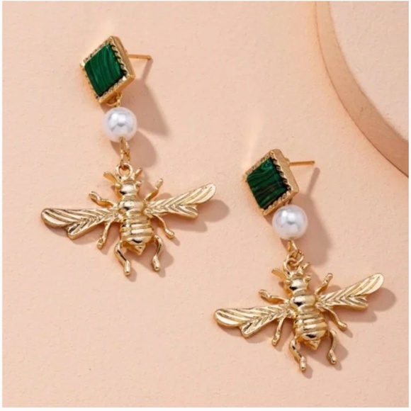 ❤️ FREE Bee Animal Insect Boho Bug Peasant Hipster Hippie Deco Pearl Earrings - Picture 3 of 3